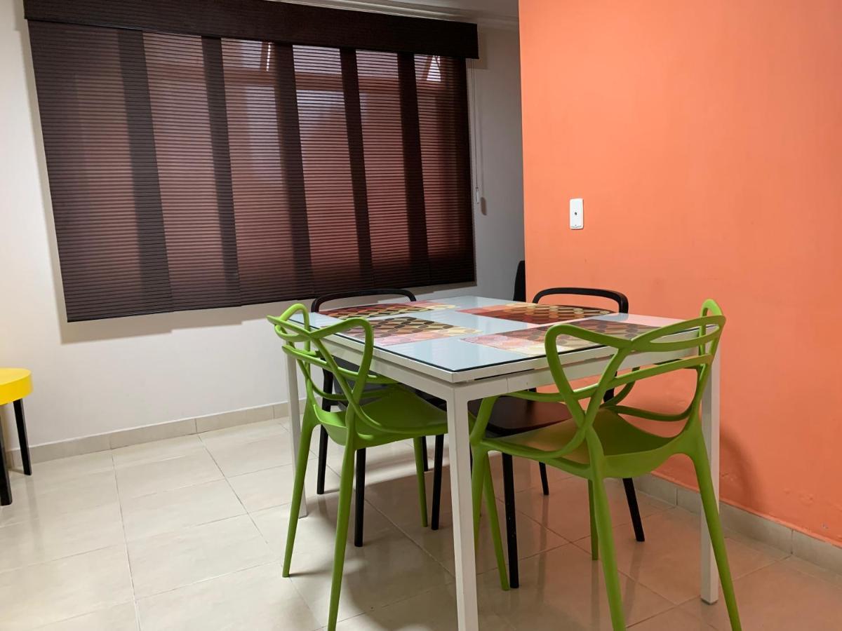 Apartamentos Laureles De La 70 Medellín Exterior foto